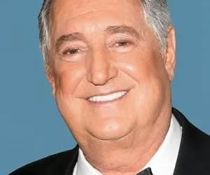 The Health Crisis That Led to the Final Days of a Beloved Music Legend