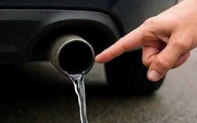 Ali vam dušilec pušča vodo? Kaj ta znak razkriva o stanju vašega vozila
