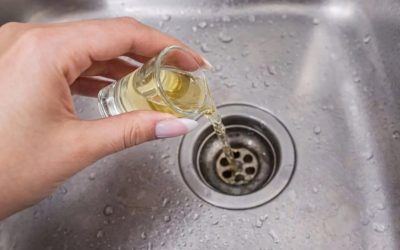 Čehi to zlijejo v odtok in vonj po kanalizaciji izgine v 2 minutah